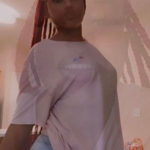 Meet your Posher, Maani